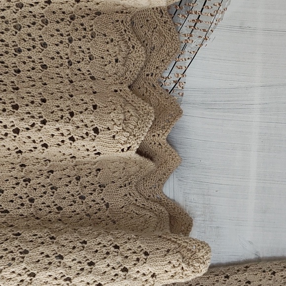 House of Harlow 1960 Tan Sweater Set - Picture 5 of 9